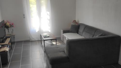 Lurs Apartment | REZ DE CH avec terrasse et parking Appartement 2 ch à Lurs