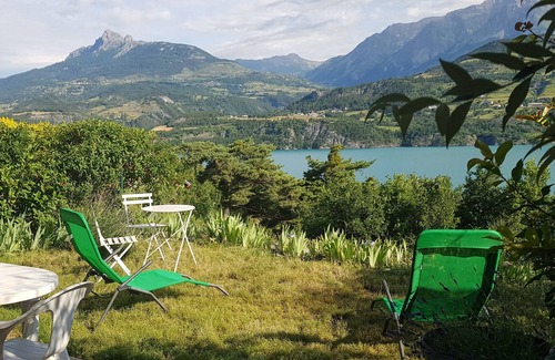 Savines-le-Lac Apartment | Rez de Jardin Avec vue Magnifique sur le Lac et les Ecrins