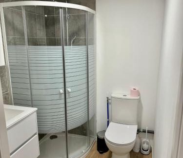 Verneuil-en-Halatte Apartment | Rez-de-jardin équipé