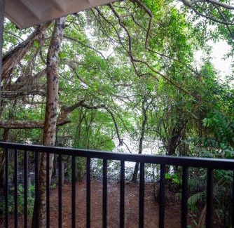 Hikkaduwa Villa | Rhapsody Villa by The Lake
