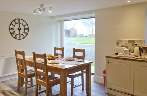 Bodedern Cottage | Rhiwal Kitty - UK6000
