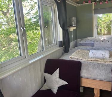 Cauldon House | Rhodes To Serenity - Waterfall Shepherds Hut