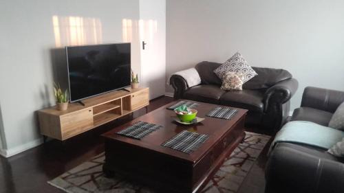 Kempton Park Apartment | Rhodesfield's Hidden Gem