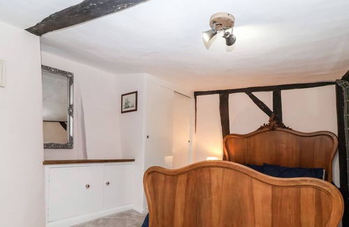 Ufford Cottage | RHUBARB COTTAGE, family friendly, with a garden in Woodbridge