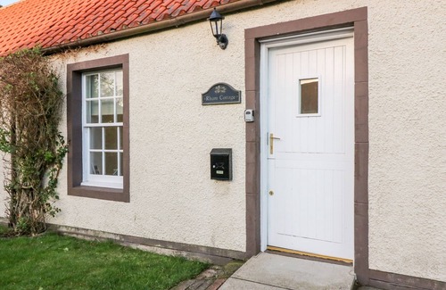 Peat Inn Cottage | RHUM COTTAGE, pet friendly, with open fire in St Andrews