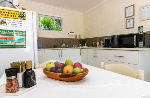 Sedgefield Apartment | Ria's Rest Self Catering Flatlet
