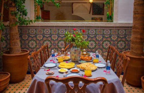 Kbour Chou House | Riad Amely