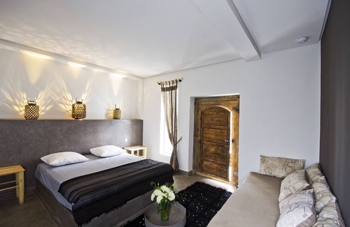 Mechouar-Kasbah House | Riad in Marrakesh with a terraced jacuzzi and a view of the Atlas Mountains
