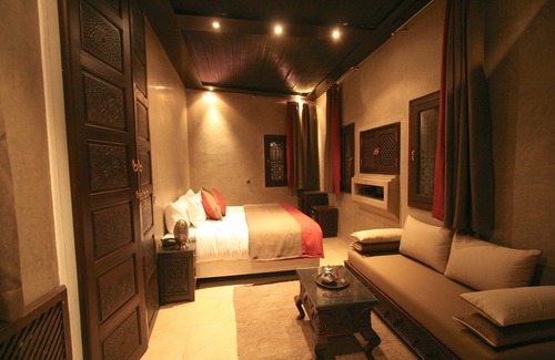 Kbour Chou House | Riad Omri