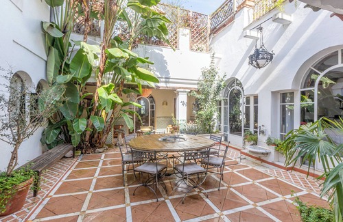 Trastevere Villa | Riad Riari