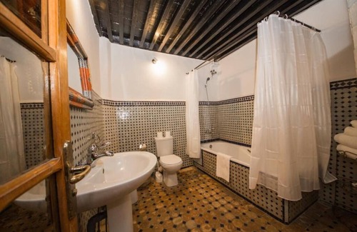 El Ayoun House | Riad Sara is An ancient piece of art founded in the 17th century,