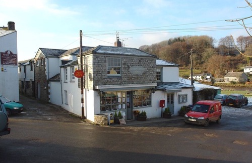 Lostwithiel Cottage | RIBBY BARN, family friendly, character holiday cottage in Lerryn