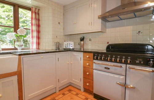 Lostwithiel Cottage | RIBBY FARMHOUSE, family friendly, character holiday cottage in Lerryn