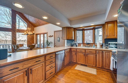 Mikana Cabin | Rice Lake Cabin Retreat w/Red Cedar Lake Access!