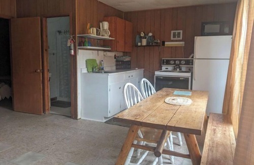 Roseneath Cabin | Rice Lake Cozy Waterfront Cabin
