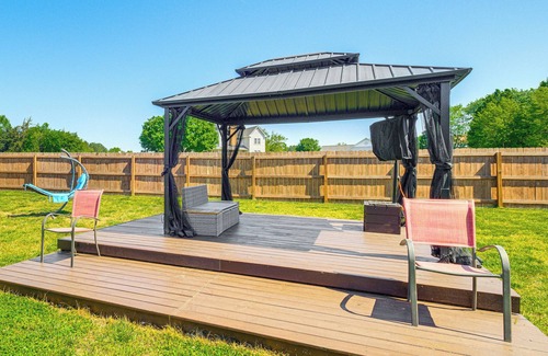 Sandston House | Richmond Area Home w/Game Room & Patio!
