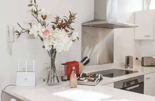Richmond House | Richmond Japanese Style Townhouse close to MCG