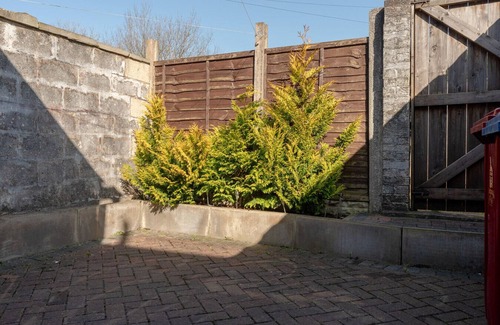 Darwen House | Richmond Terrace |Cosy and Modern Stay