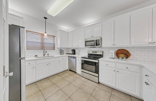 Santa Rosa Beach Cottage | Ride Your bike to Seaside or Enjoy the Sandy Beaches!