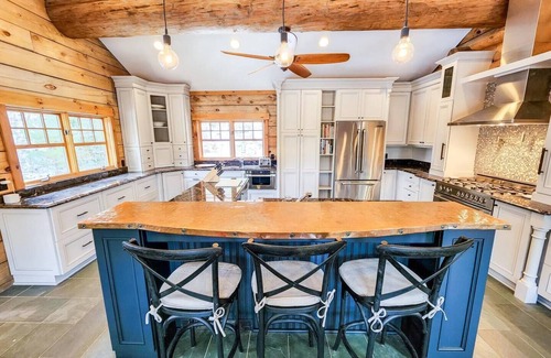 Waitsfield House | Ridge House - Modern Log Home Nestled on top of a Private Mountain
