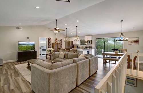 Hiawassee Cabin | Ridge View - Hot Tub-Fireplace-Fire Pit