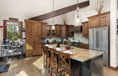 Nederland House | Ridge View Retreat - Panoramic Views and Hot Tub