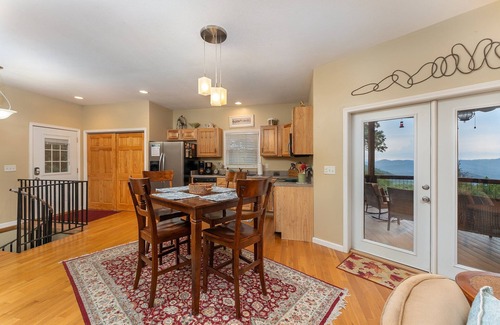 Fairview House | Ridgetop Hideaway | Pet-friendly, Hot Tub, Fire Pit & Mountain Views!