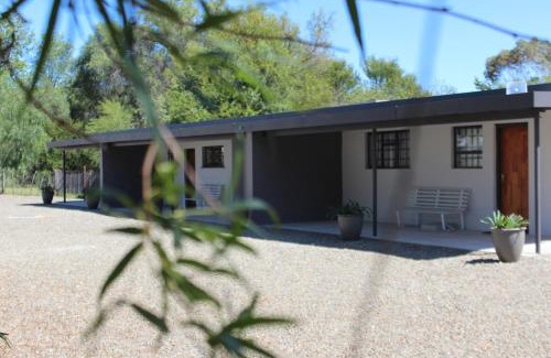 Oudtshoorn Apartment | Riempie Estate Self-Catering