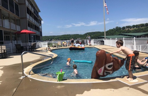 Camdenton Condo | Right by THE CAVE & Ozark Amphitheater Lake View & Pool, 12x32 Boat Slip/Wifi
