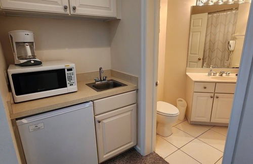 Port Saint Lucie Apartment | Right Direction Rentals Studio 8272