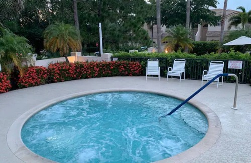 Port Saint Lucie Apartment | Right Direction Rentals Studio 8403