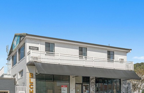 Crescent Head Apartment | RIGHT IN THE CENTRE OF IT ALL WITH OCEAN VIEWS & PET FRIENDLY!