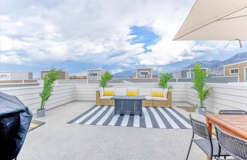 American Fork House | Right off i15 Rooftop Patio BBQ Grill