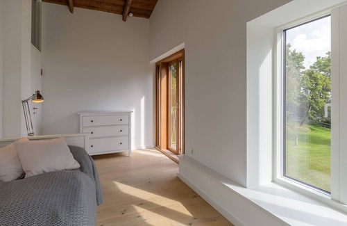 Rabenkirchen-Faulueck House | Right on the Schleiufer