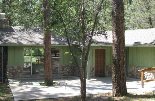 Ruidoso Cabin | Right on the famous Ruidoso River!
