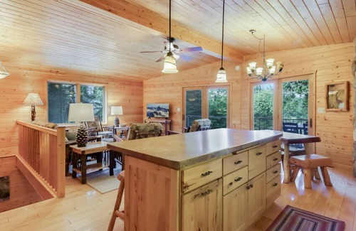 Hayward Cabin | Riley's Place on The Chippewa Flowage