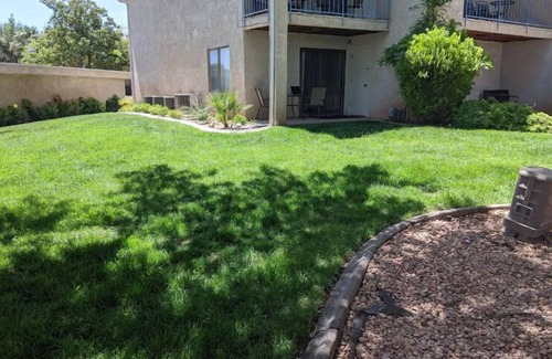 St. George Condo | Rim Runner | Near Mountain Biking | 1 Bed/1 Bath | Pet Friendly Condo