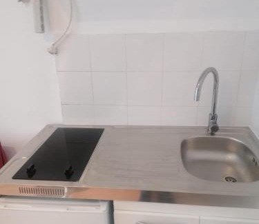 Quartier de la Goutte-d'Or Apartment | Rimk Location