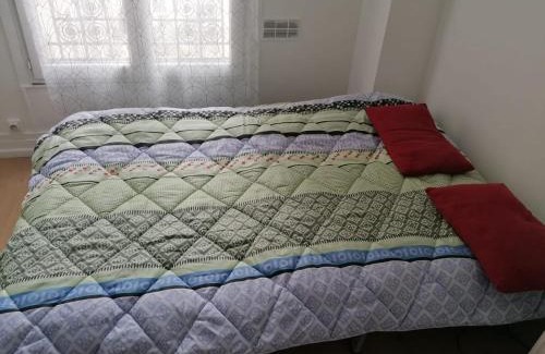 Quartier de la Goutte-d'Or Apartment | Rimk Location