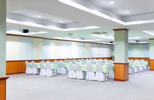Phra Pradaeng Hotel | Rimnam Hotel Suk Sawat 70