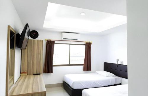 Phra Pradaeng Hotel | Rimnam Hotel Suk Sawat 70