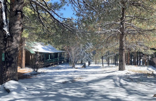 Heber Cabin | Rimtop Retreat | King Beds~Foosball~Lakes Nearby