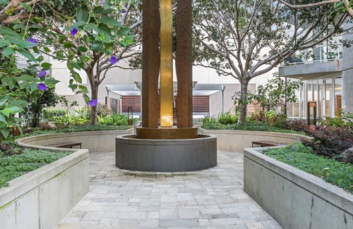 Rincon Hill Apartment | Rincon Hill 1 BR w/Office by Anyplace - 11656