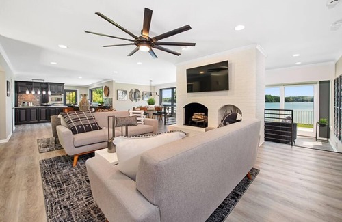 Mayhew House | Ringneck Retreat w/Heated Pool, Game Room & Optional Boat Rental