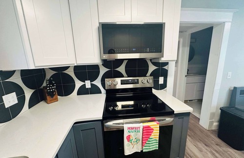Grand Rapids House | Rink Side Retreat Sum