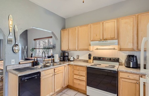 Cole House | RiNo Charmer, 2bd Family Home, Ev Charger