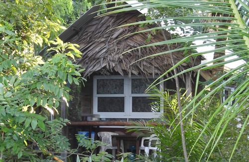 Puerto Barrios House | Rio Lagarto cabin by the sea