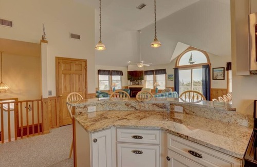 Rodanthe House | Rio Rodanthe: Oceanfront Paradise - Private Lazy River & Kiddie Pool +Elevator