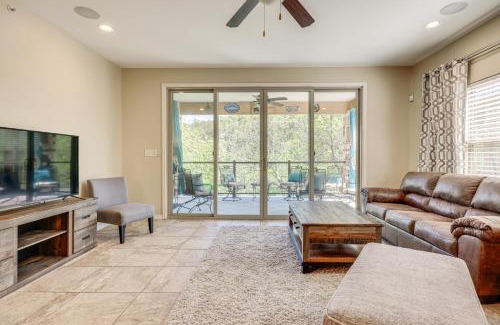 New Braunfels Apartment | Rio Vista Condo Direct Guadalupe River Access!