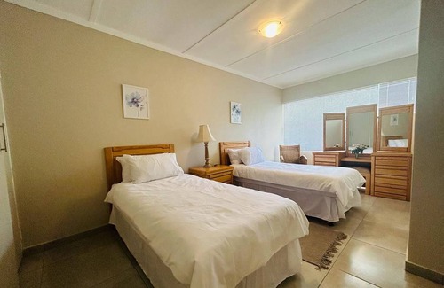 Three Rivers Apartment | Ripplewood - Entire condo in Vereeniging